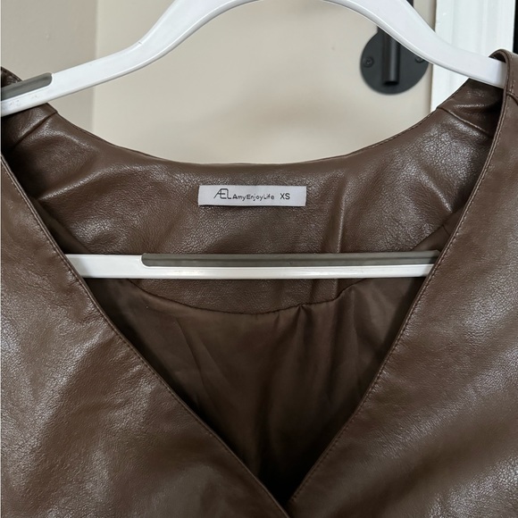 3 for $15 ⭐️ Deep Brown Pleather Jacket - Picture 7 of 9